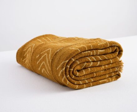 The Essah Throw