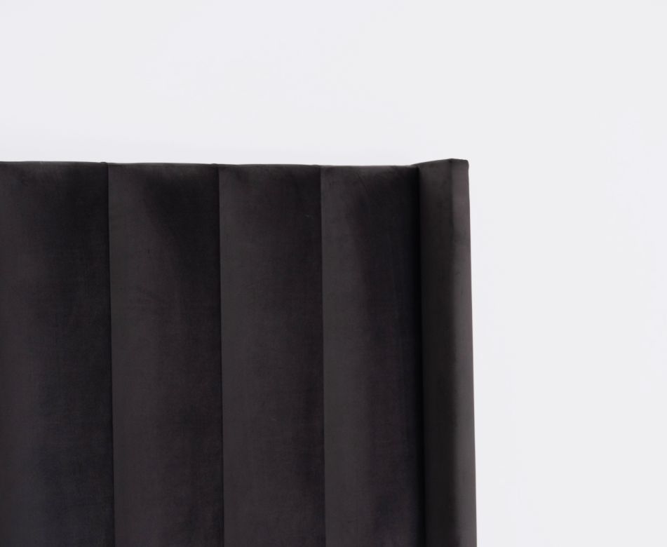 The Aria Vertical Panels