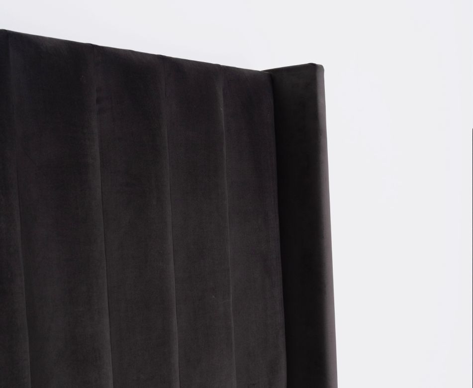 The Aria Vertical Panels